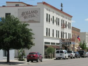 Alpine TX 08