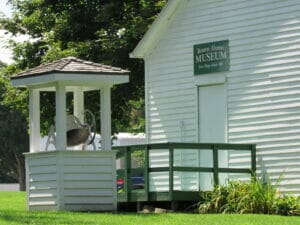 Benton WI 08